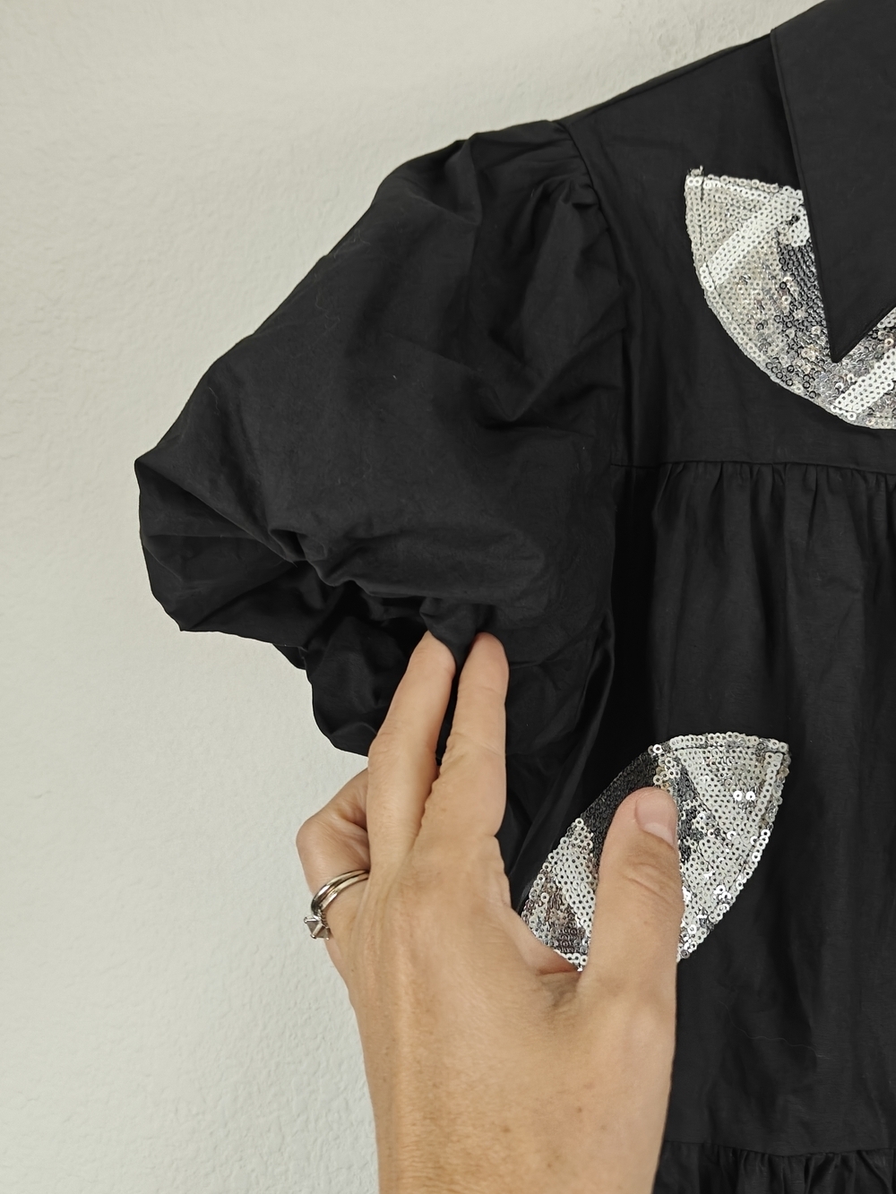 Lula the Label Black Sequin Football Shirt Dress Game Day Glam Puff Sleeve Mini - Picture 8 of 16